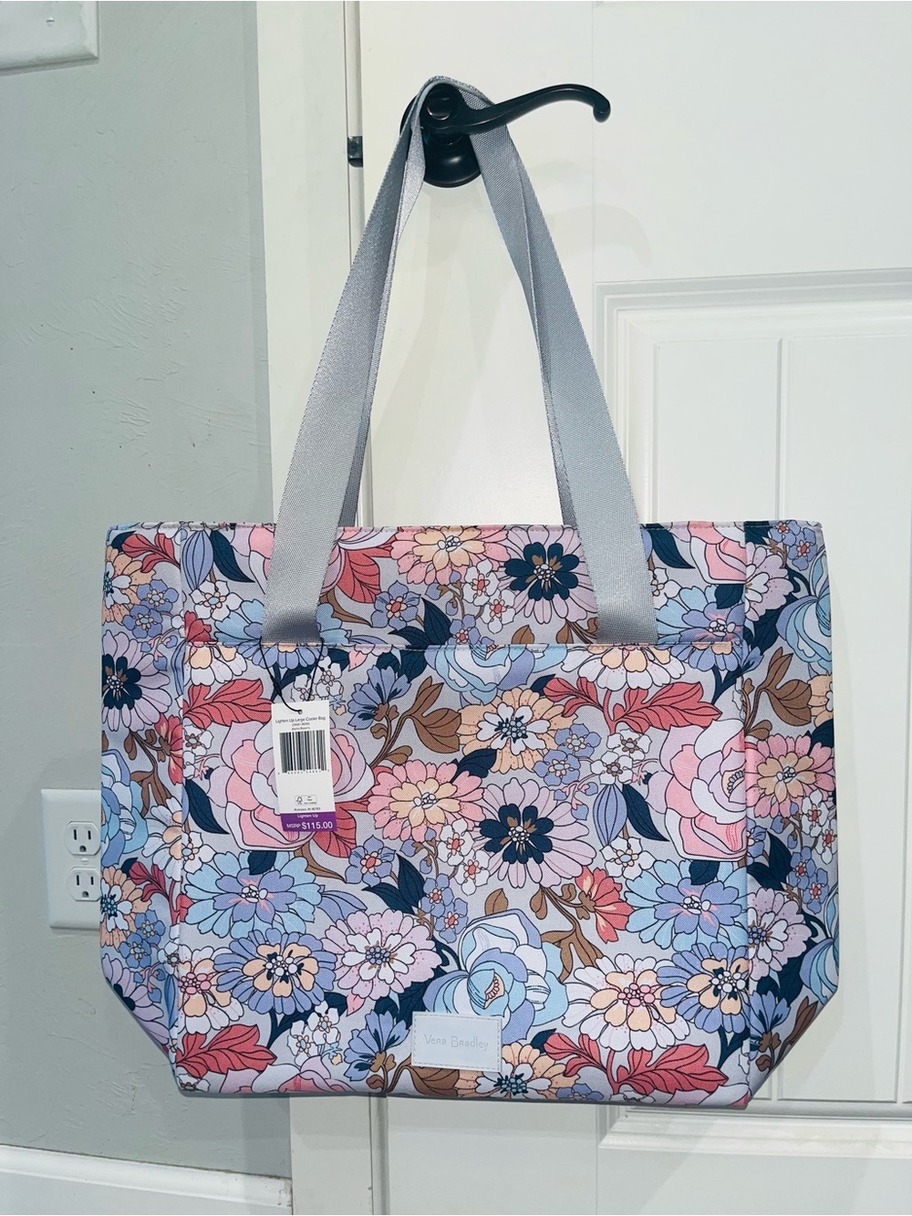 Large insulated Vera Bradley tote. NWT